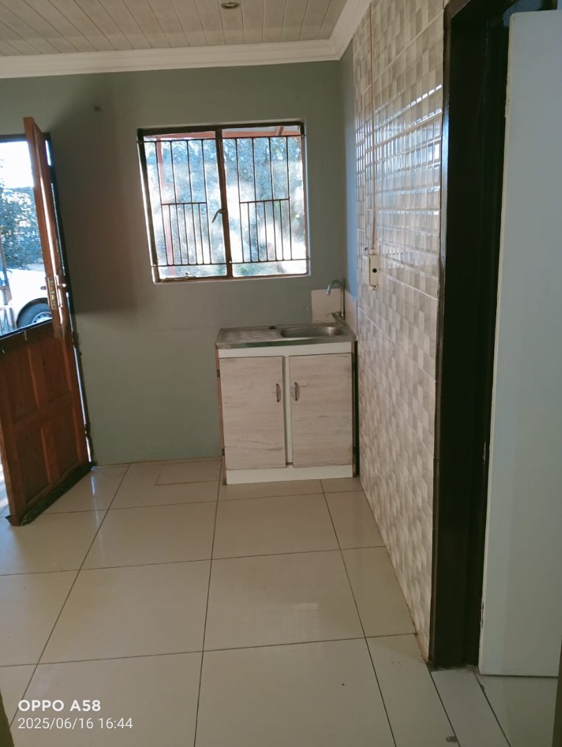  Bedroom Property for Sale in Bloemside 4 Free State